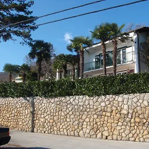 Leon And Leona Apartment Opatija